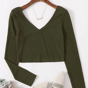 Rib-Knit Cropped Long Sleeve Top